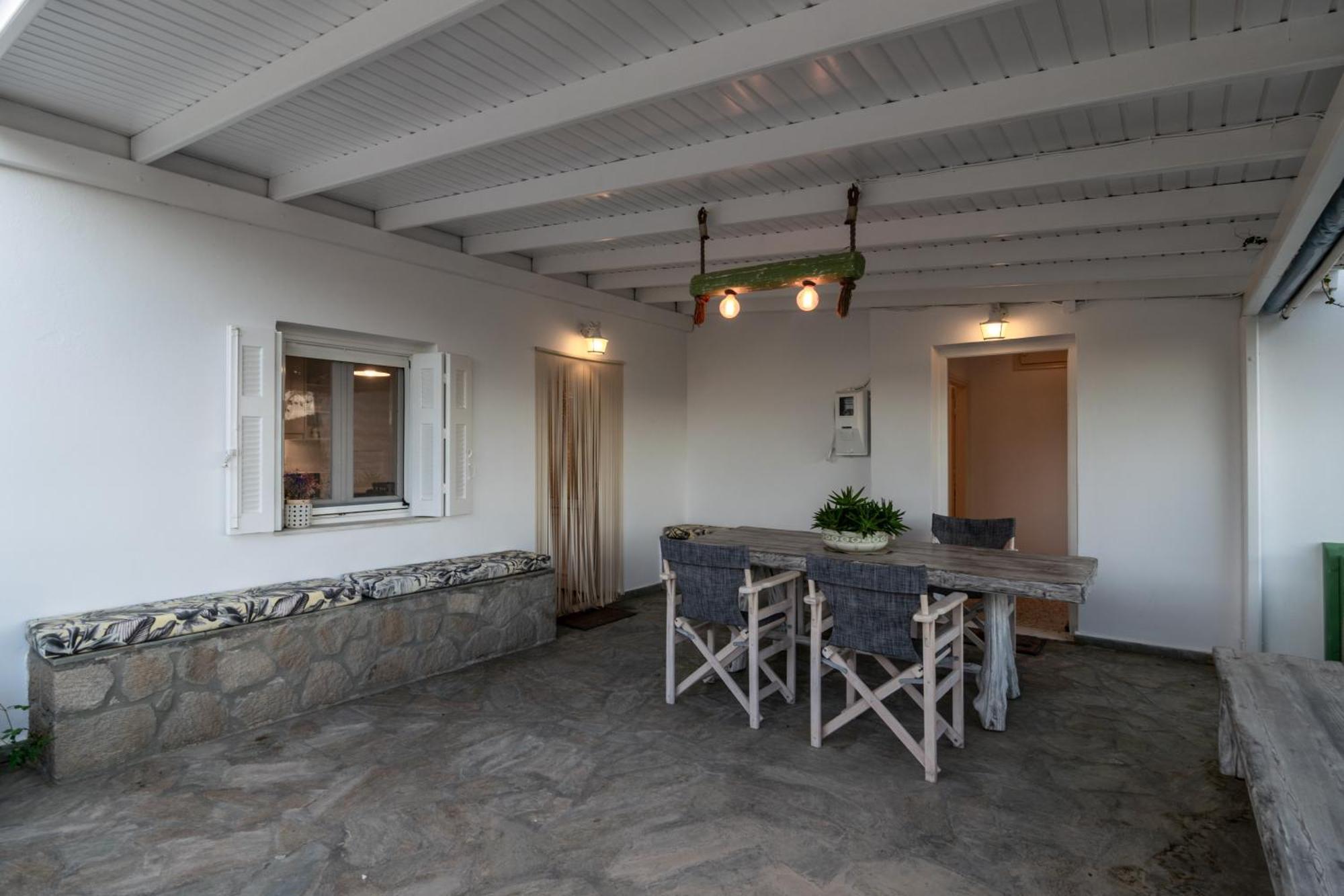 Tranquille House Provatas
