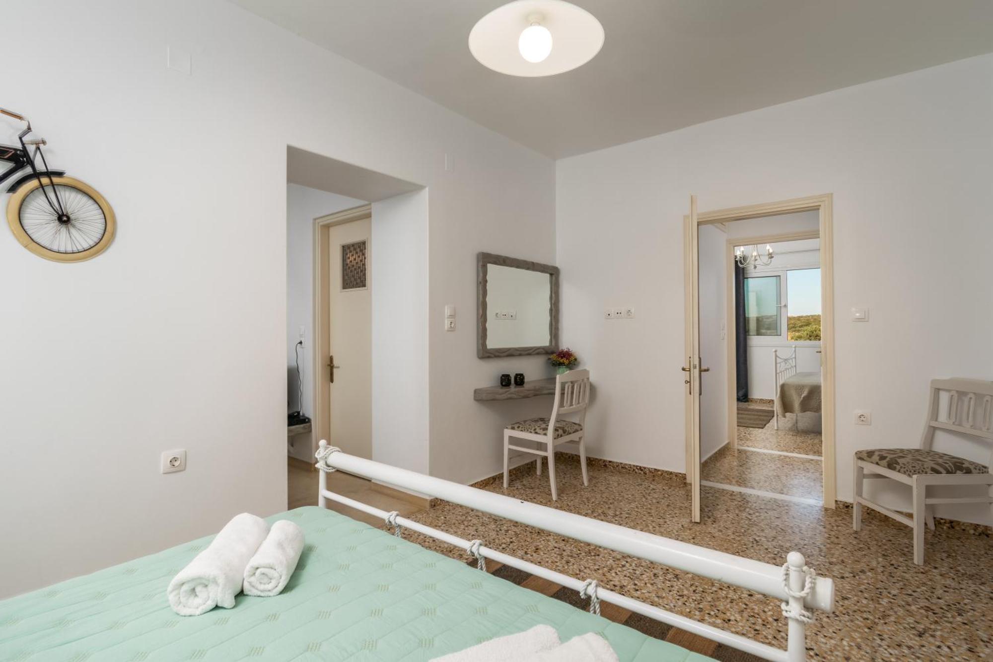 Tranquille House Holiday home Provatas